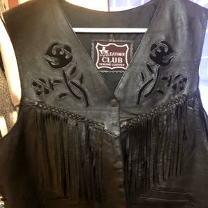 Woman’s Vintage Leather vest. Black. XL.